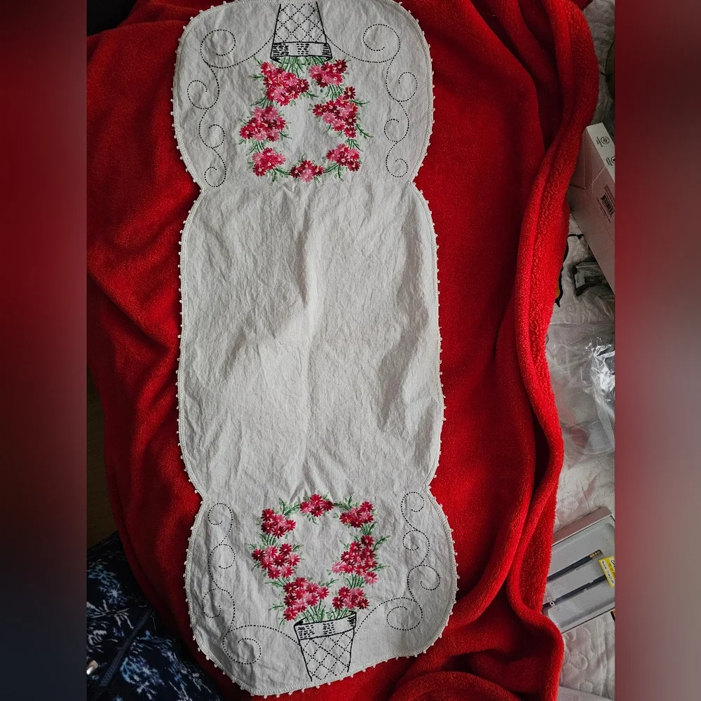 Cute Floral Dresser Scarf